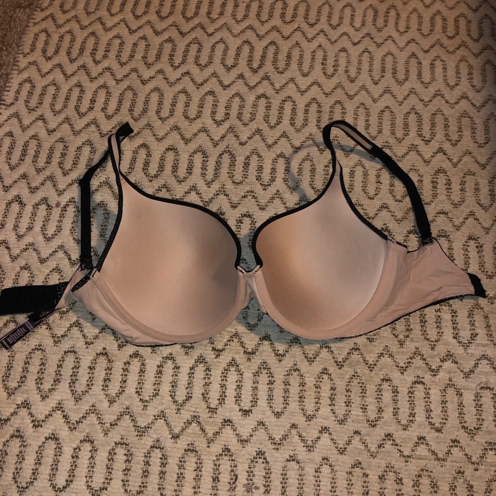 vs bra - Picture 4 of 5